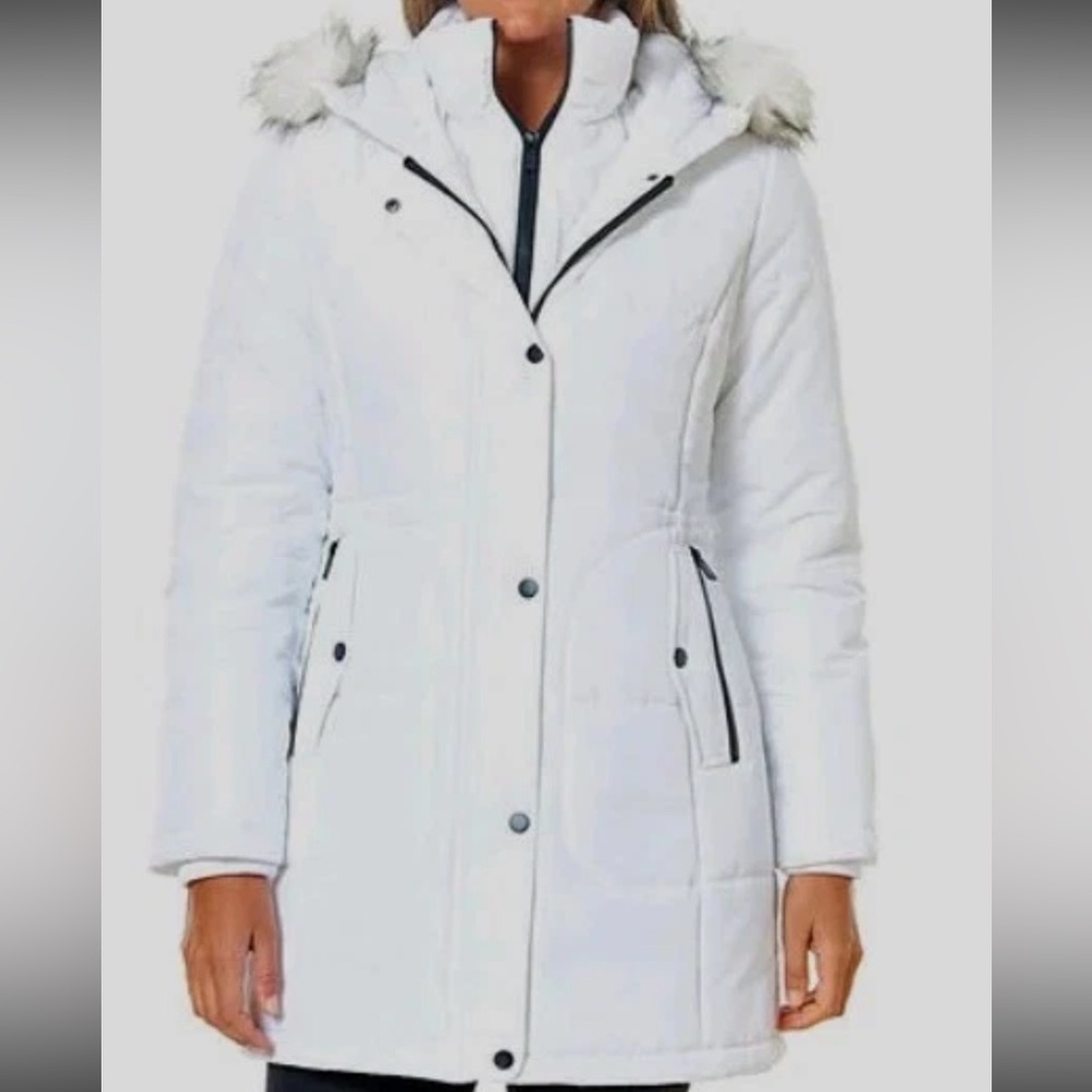 Liz Claiborne Women's White Puffer Jacket